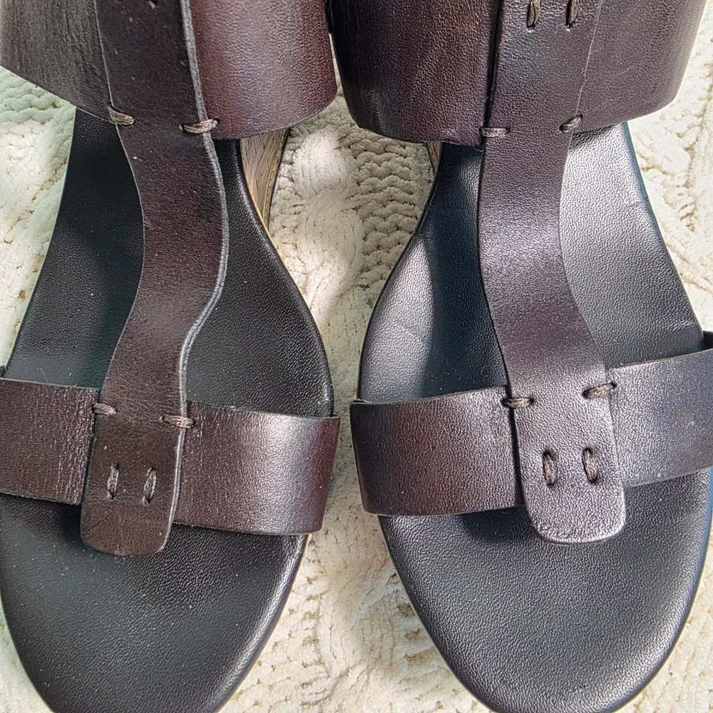 Donald J Pliner Platform Wedge Sandals Brown Leather T-Strap Women 9.5 Excellent